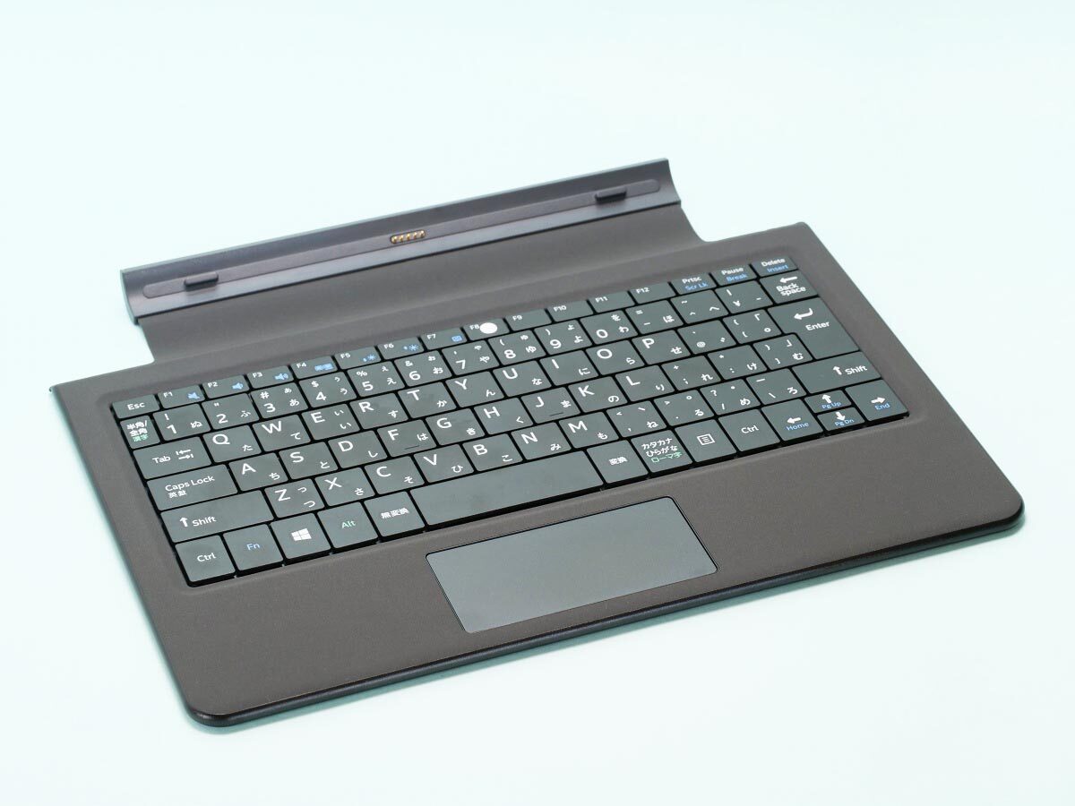 02
mouse E10 
キーボード