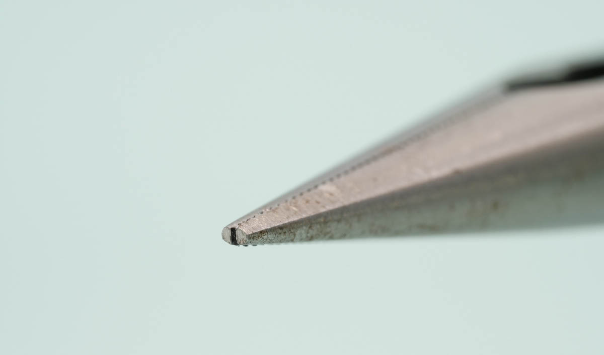 02
KNIPEX ラジオペンチ 25-160 先端細いタイプ
外観_先端