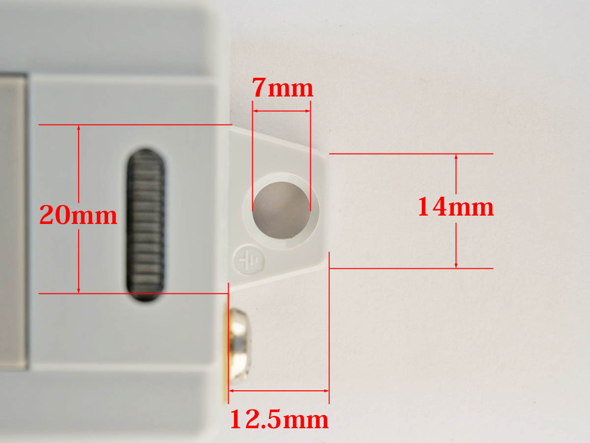 13
エレコム 電源タップ 3ピン 4個口 スイングプラグ T-T06-3410LG/RS
寸法_仮固定穴まわり寸法