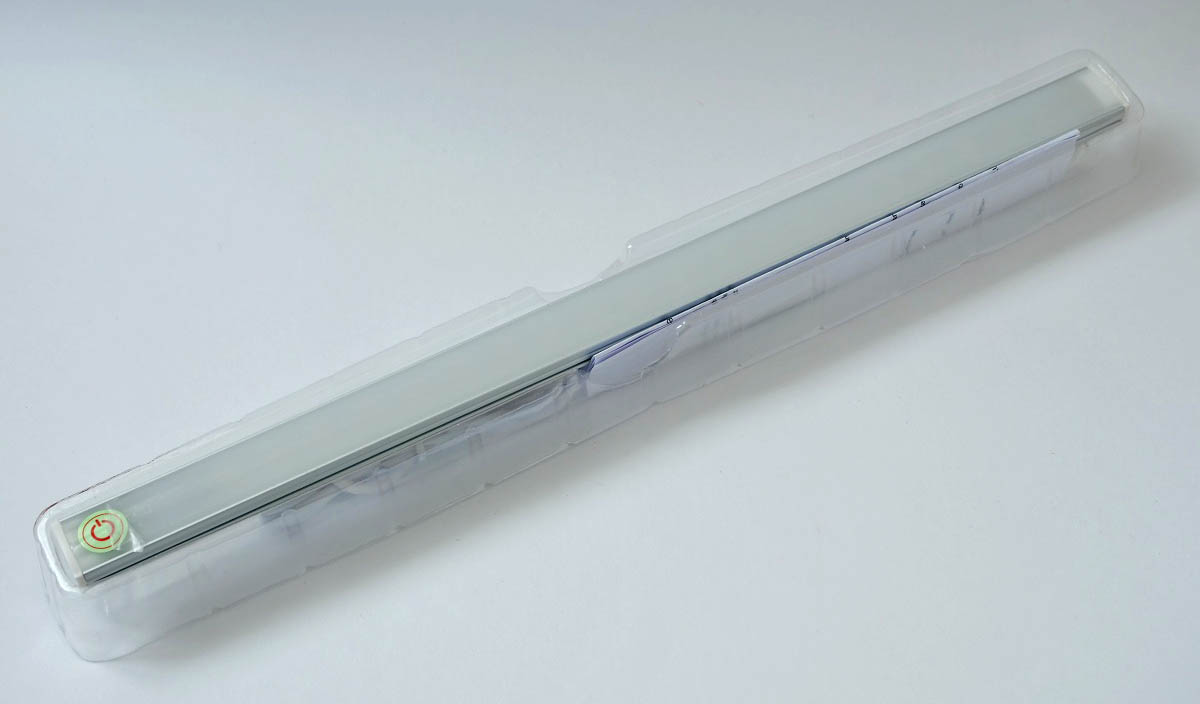 04
FUJIMORI LED バーライト 30cm
開封