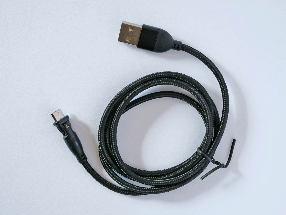 02
YFFSFDC USB Micro B ケーブル Ｌ字型 180度回転
外観